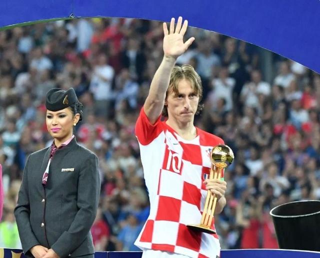 帕尔马vs乌迪内斯：库特罗内、马特奥-佩莱格里诺首发，扎尼奥洛、阿蒂尔-阿塔出战（帕尔马战乌迪内斯：库特罗内、马特奥-佩莱格里诺先发，扎尼奥洛与阿蒂尔-阿塔登场）