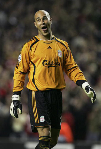 米亚托维奇：皇马应如待C罗般给姆巴佩喂球；我们当年不谈裁判（米亚托维奇：皇马应像当年对C罗那样为姆巴佩供球；我们那时不谈裁判）