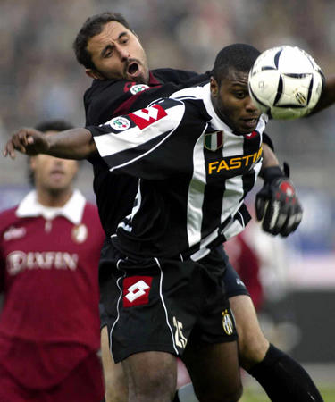 对阵马耳他破门，莱万国家队攻破39个对手球门追平梅西排第二（莱万对马耳他破门，国家队生涯攻破39队球门，与梅西并列第二）