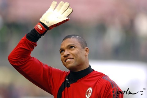 米兰双雄先后遭淘汰，那不勒斯与博洛尼亚会师意超杯决赛（米兰双雄相继出局，那不勒斯与博洛尼亚会师意超杯决战）