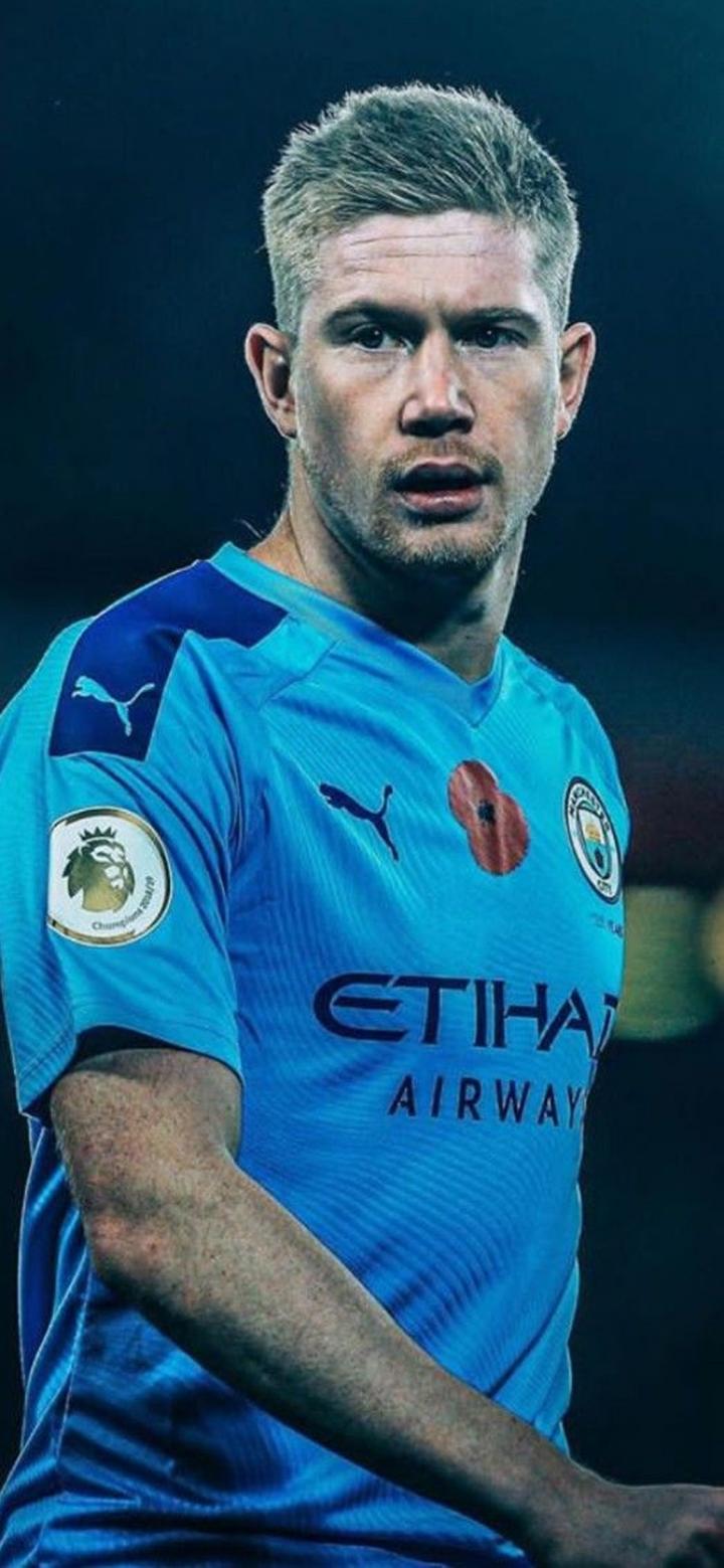 苏格兰女足队长卡思伯特与中国队比赛时头部受伤，被紧急送医（苏格兰女足队长卡思伯特在对阵中国队时头部受伤，紧急送医）