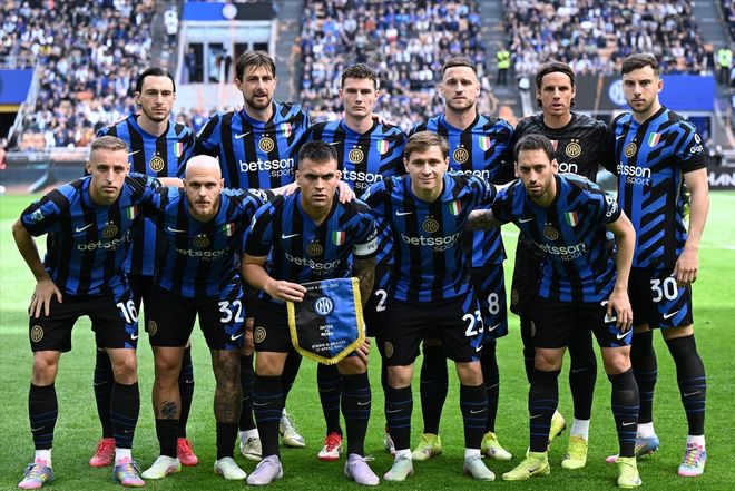 崩盘起因！利物浦上赛季英超场均丢1.1球，本赛季场均丢1.6球（崩盘之因？利物浦英超场均失球由上季1.1增至本季1.6）