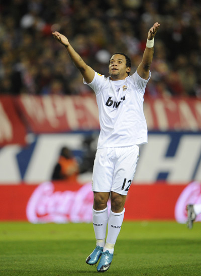 武磊受邀出席上海徐汇区足球超级联赛开幕式，并宣布比赛开幕（武磊亮相上海徐汇区足球超级联赛开幕式，宣布赛事正式启动）