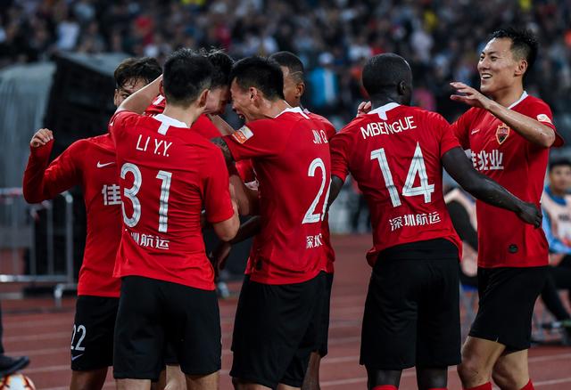 活塞内线得分76分！鲍威尔：对手在禁区予取予求，我们太被动（活塞禁区轰下76分！鲍威尔：对手肆虐内线，我们过于被动）