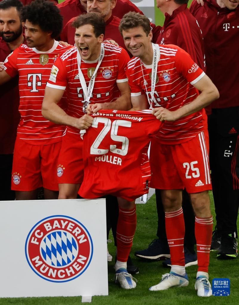 欧冠积分榜：阿森纳全胜领跑，巴黎、拜仁、国米、皇马均12分（欧冠积分：阿森纳全胜登顶，巴黎、拜仁、国米、皇马同积12分）